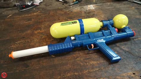 A 1990 Super Soaker Appears to Restore Itself to Original Condition in Amusing Stop-Motion Timelapse