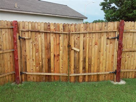 How to fix a sagging double gate? : DIY