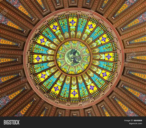 Illinois Capitol Dome Image & Photo (Free Trial) | Bigstock