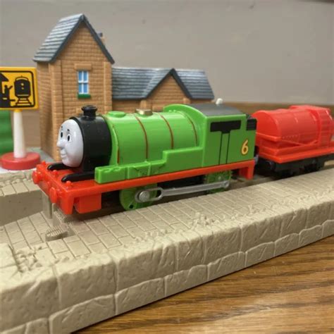 THOMAS FRIENDS TRACKMASTER Percy Train SSRC Rescue Tanker Motorized Engine 2013 EUR 11,24 ...