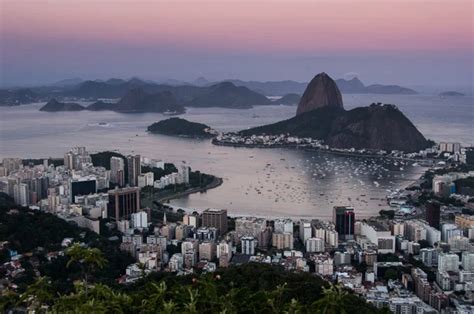 Rio de Janeiro Skyline — Stock Photo © thiagogleite #92807662