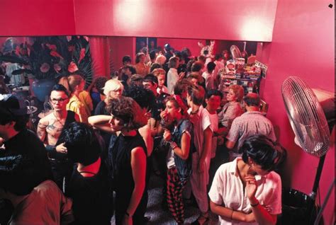 Decadent Photos From Legendary 1980s New York Nightclub Area | New york city pictures, Night ...