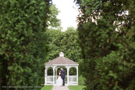 C+S's Chocksett Inn Wedding Sterling MA Photographers - The Ewings