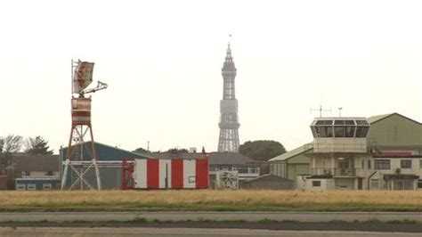 Blackpool Airport: Daily passenger flights to resume - BBC News