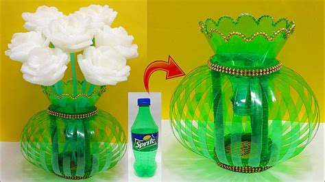 Plastic bottle vase Craft idea/Diy new Design bottle flower vase/Foam se Guldasta banane ki ...