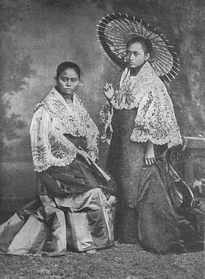 A Mestiza de Sangley In Her Beautiful Dress Late 1800s She is very pretty and maganda ang buhok ...