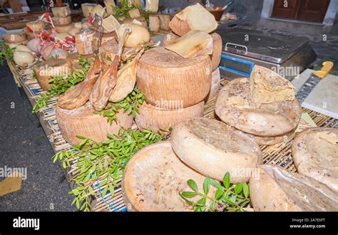 Casu marzu hi-res stock photography and images - Alamy