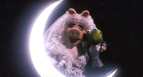 Kermit the Frog Expresses His Love to Miss Piggy in New Music Video | RTM - RightThisMinute