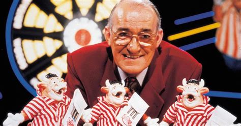 Hit 80s TV darts game show Bullseye set to make huge comeback - Mirror ...