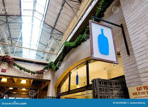 Blue Bottle Coffee San Francisco Editorial Image - Image of area, editorial: 64299280