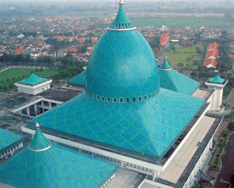 5 Hal Penting Seputar Masjid Al Akbar Surabaya