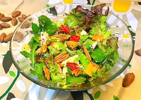 Ensalada de lechuga roja, rúcula, manzana y nueces de pecan Receta de Yolanda Salading Queen ...