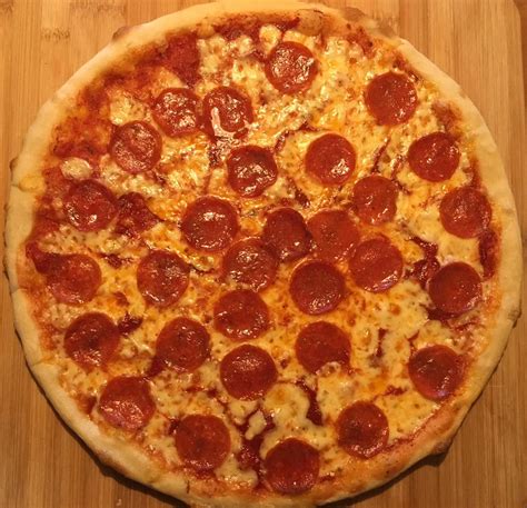 Pepperoni Pizza Pie : r/Pizza