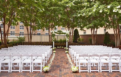 HILTON ALEXANDRIA OLD TOWN | Reception Venues - The Knot