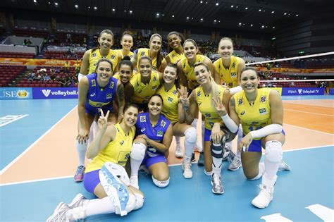 Com direito a 15 a 0, Brasil faz boa estreia no Mundial feminino de ...