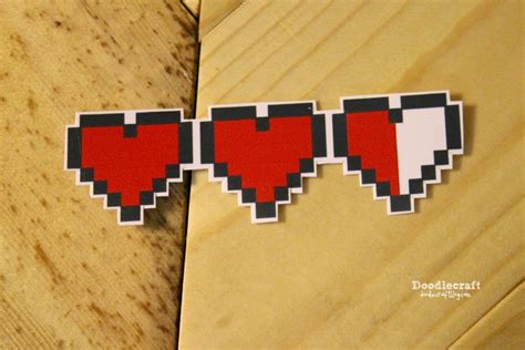 Doodlecraft: Legend of Zelda Heart Container Necklace!