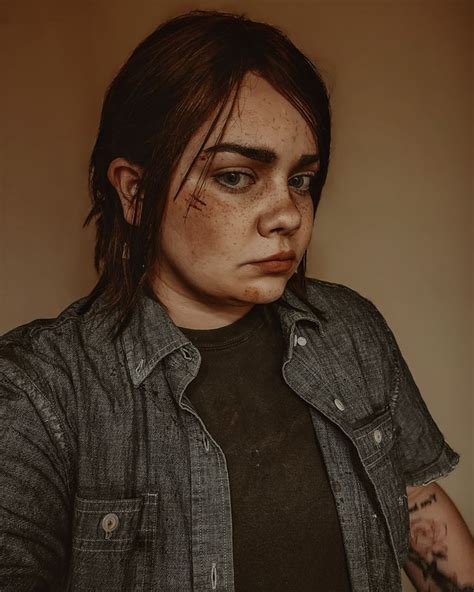 Stunning Ellie Williams Cosplay from The Last of Us Part II