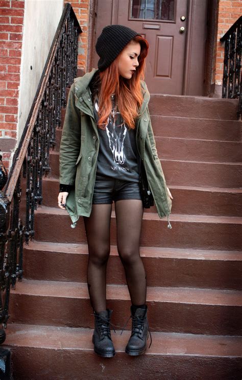 8 Cool Ways to Rock Dr Martens Boots | Doc martens outfit, Dr martens ...