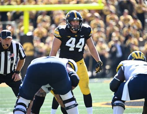 Pro Football Focus Grades: Iowa defense - Hawkeye Beacon: Iowa Hawkeyes ...