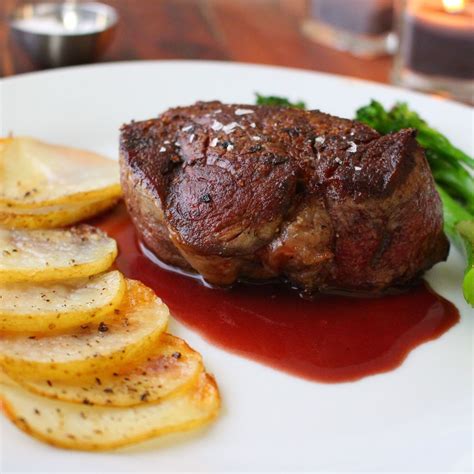 Easy & Delicious Red Wine Reduction Sauce Recipe