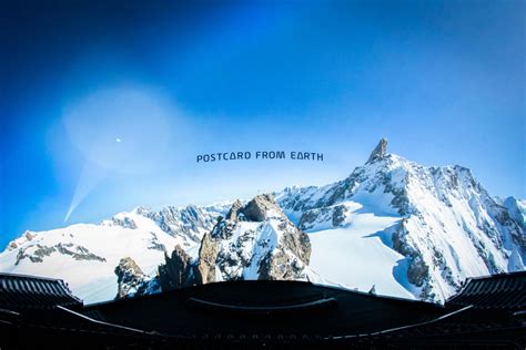 Darren Aronofsky’s ‘Postcard from Earth’ at The Sphere Is a Jaw ...