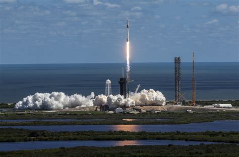Live updates: SpaceX launch astronauts with NASA