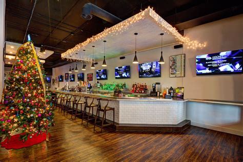 Where to Dine During the Holidays in Greektown - Greektown Chicago