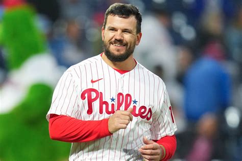 Who is Kyle Schwarber and is he married? | The US Sun