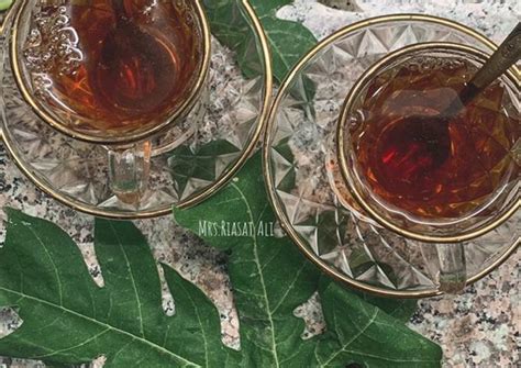 Papaya Leaf Tea Recipe by MrsRiasat Ali - Cookpad