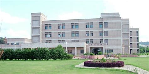 ABV-IIITM Gwalior - Info, Ranking, Cutoff & Placements 2018 | College Pravesh