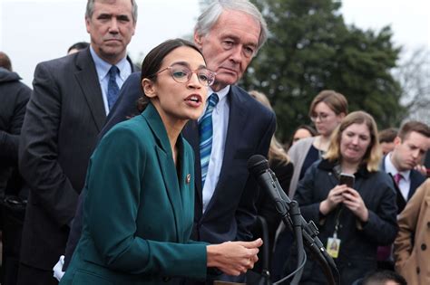 Ed Markey, Alexandria Ocasio-Cortez unveil ‘Green New Deal’ - masslive.com