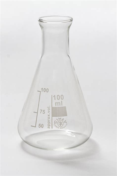 File:Simax erlenmeyer flask narrow neck 100ml.jpg - Wikimedia Commons