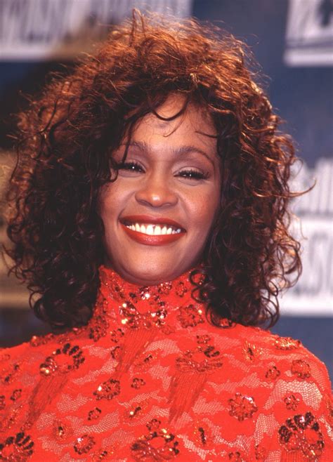 beautiful smile from Whitney | Whitney houston, Whitney, Beauty