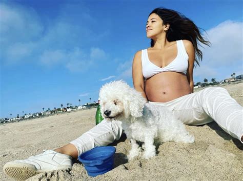 Gina Rodriguez pregnant : r/PregCelebs