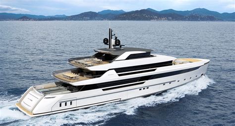 62Steel - Sanlorenzo Yachts UK