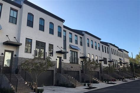 In shadow of Pullman Yard, batch of seven townhomes in $500Ks is baking ...