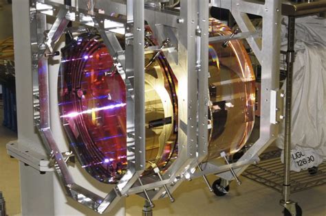 Laser Interferometer Gravitational-wave Observatory - Mirror Online