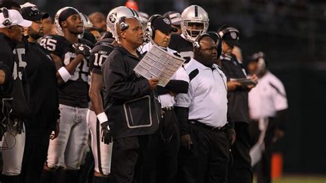 Ex-Raiders HC Hue Jackson Lands Job With College Team: Report