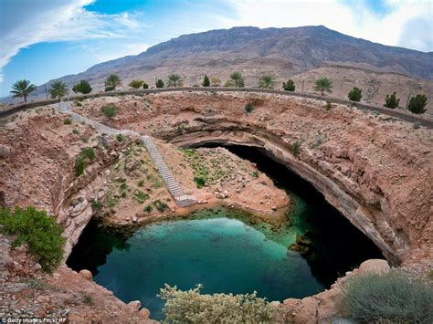 Le Bimmah Sinkhole, Oman