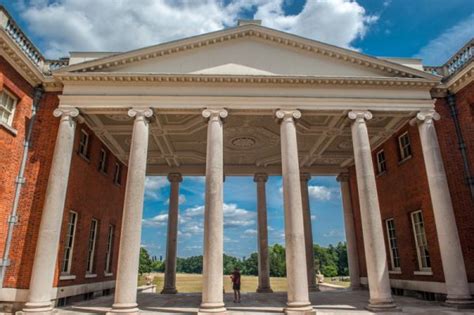 Osterley Park - History, Travel, and accommodation information