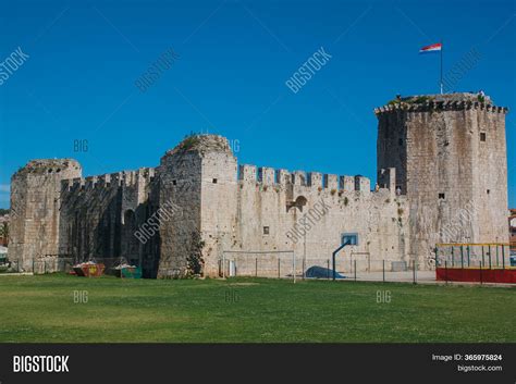 Old Medieval Fortress Image & Photo (Free Trial) | Bigstock