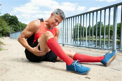 How To Heal A Hamstring Strain Fast - Feel Good Life