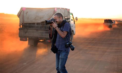 Freelance War Photographers: On Their Own in Danger Zones - American ...