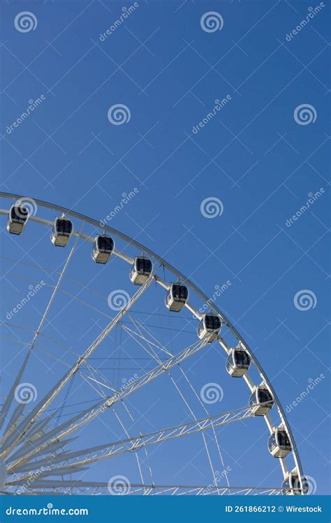 Vertical Shot of the Niagara SkyWheel at Niagara Falls, Canada ...