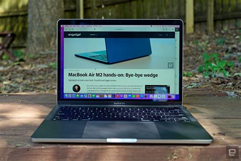 MacBook Pro 13-inch review (M2, 2022): Pro in name only | Engadget