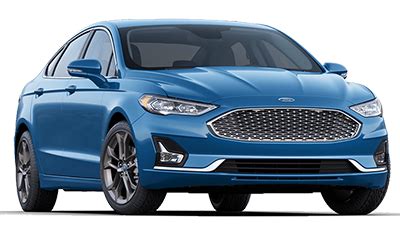 The Ford Fusion: Trunk Space, Trims & Seating [Images]