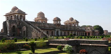 The Ancient Indian City of Mandu: A Fort and Pleasure Palace | Wonders ...