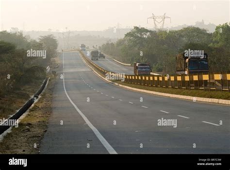 National Highway (NH7) near Hosur, Tamil Nadu Stock Photo, Royalty Free Image: 31510637 - Alamy