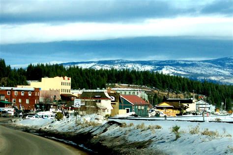 Truckee, California | Sierra nevada mountains, Truckee river, Town lake