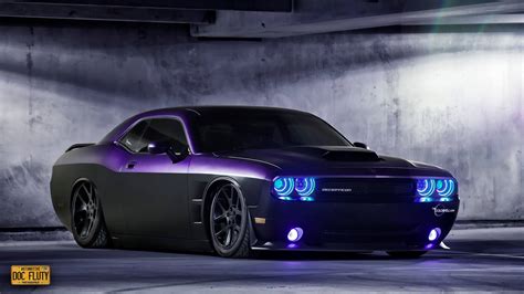 Custom Built 2010 Dodge Challenger [2000x1333] : r/carporn